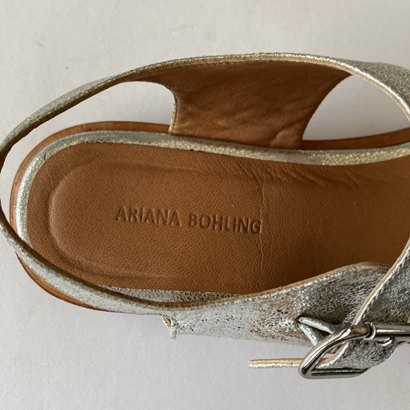 Ariana Bohling Yara silver women’s Sandals Sz 41 VGUC - Picture 3 of 6